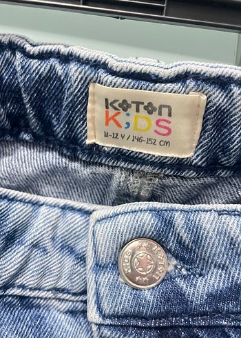 Dantel Detaylı Mini Mavi Denim Şort - Görsel 4