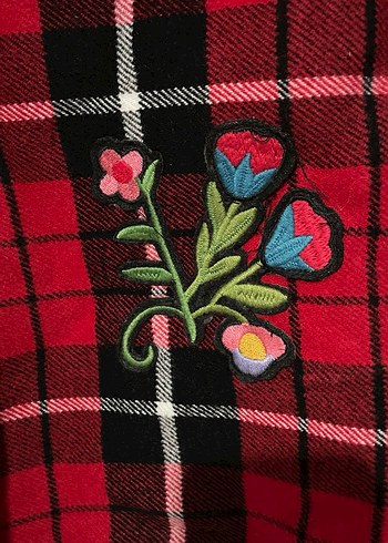 Düğmeli Nakışlı Kız Pançosu pelerin - Görsel 2