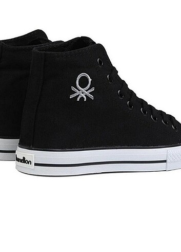39 Beden Benetton Converse
