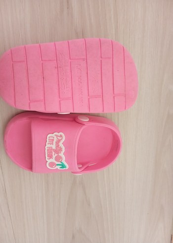 23 Beden pembe Renk Kız Çocuk Pembe Baskılı Bantlı Terlik