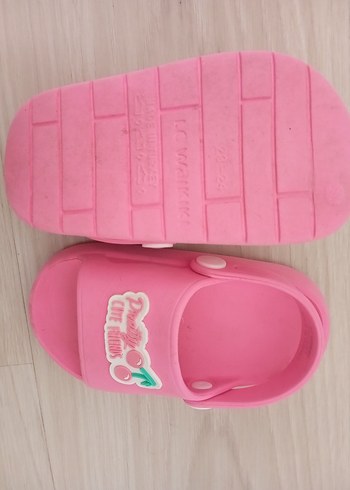 Kız Çocuk Pembe Baskılı Bantlı Terlik - Görsel 5