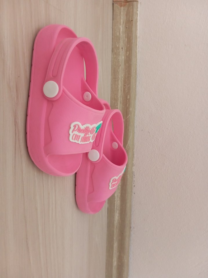 Kız Çocuk Pembe Baskılı Bantlı Terlik - Görsel 3