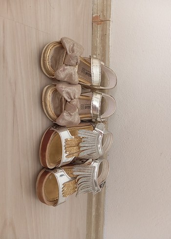 Kız Çocuk Nakışlı Bej Sandalet ve Terlik