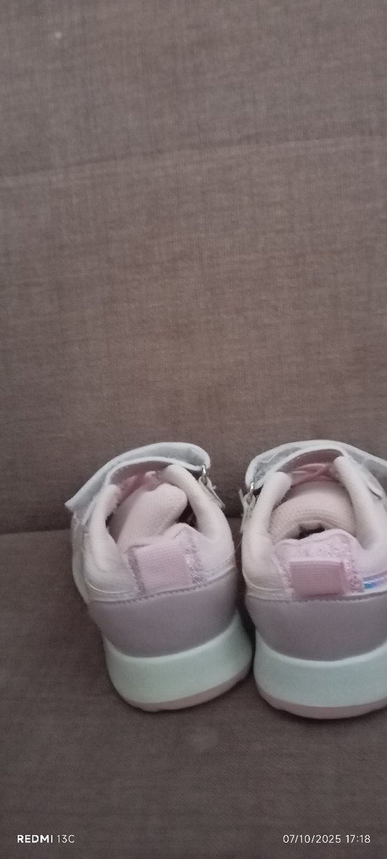 Kız Çocuk Pembe Cırtcırtlı Spor Ayakkabı - Görsel 4