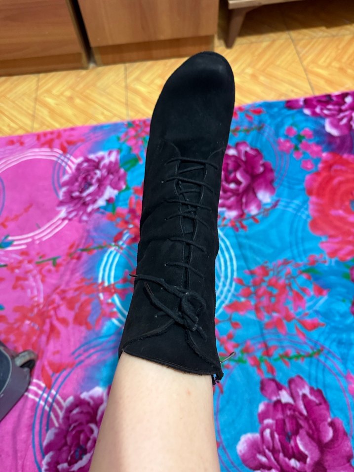 Siyah Süet Dolgu Topuklu Gotik Kadın Bot - Görsel 3