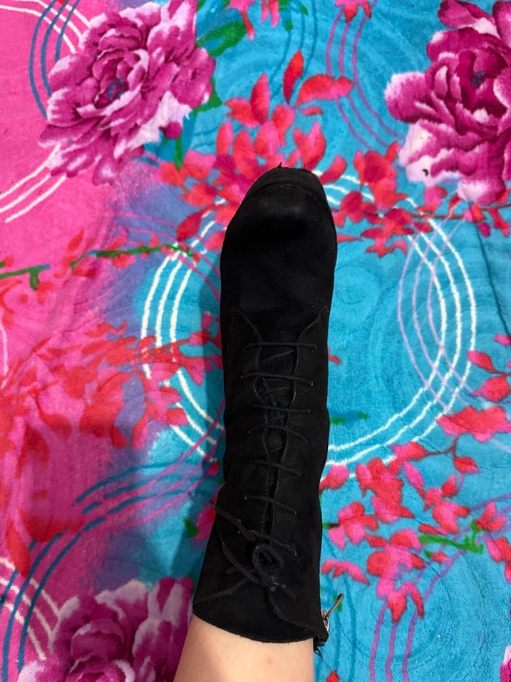 Siyah Süet Dolgu Topuklu Gotik Kadın Bot - Görsel 5