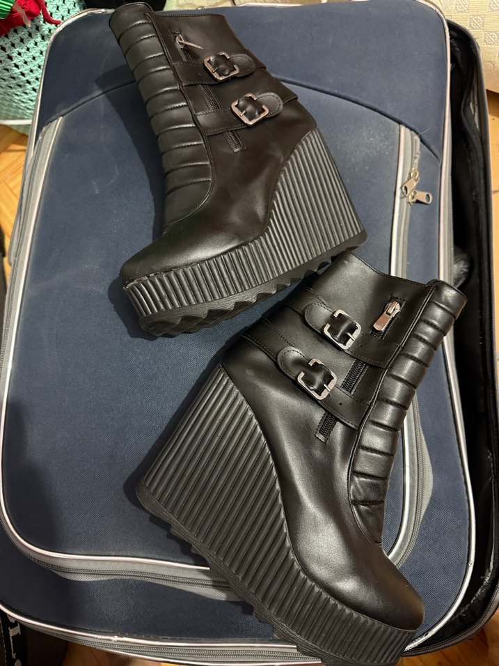 Siyah Deri Kadın Dolgu Topuklu Bot - Görsel 4