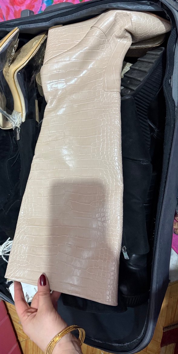 Kroko Detaylı Krem Sivri burunlu dolgu topuklu Çizme - Görsel 2