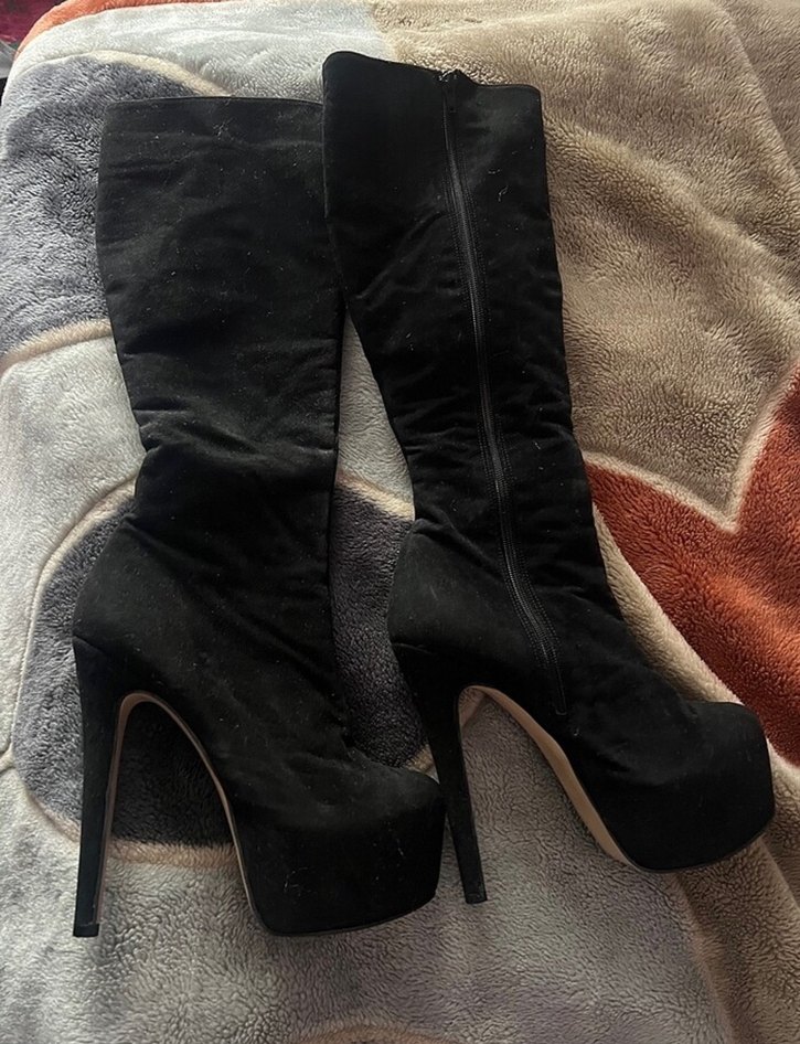Siyah Süet  İnce Topuklu Çizme - Görsel 2