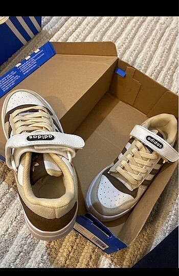 Adidas spor ayakkabı