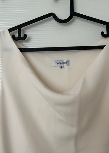Beyaz V Yaka Drapeli Kadın Bluz - Görsel 2
