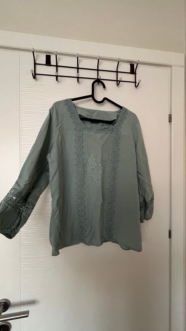 Dantel Detaylı Turkuaz Bohem Uzun Kollu Bluz - Görsel 3