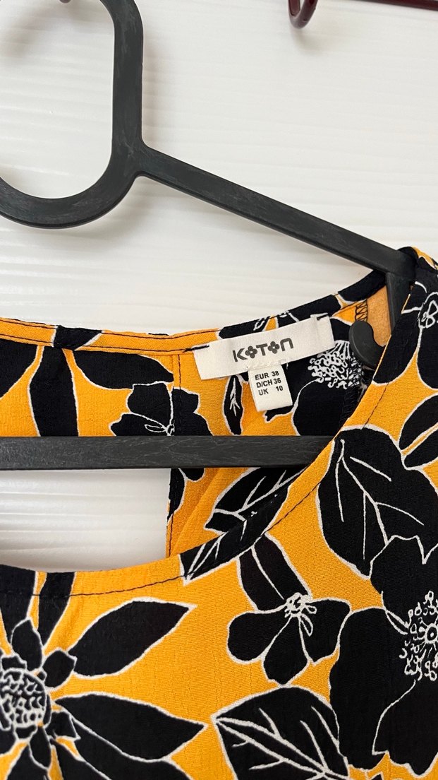 Sarı Siyah Çiçek Desenli Straplez Bluz - Görsel 2