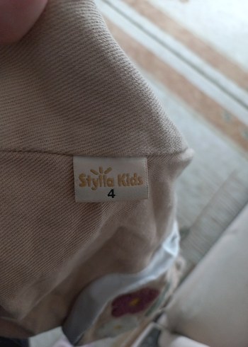 Bej Nakışlı Kolsuz Kız Elbisesi - Görsel 2