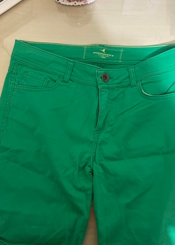 Parlak Yeşil Kadın Bermuda Şort - Görsel 3