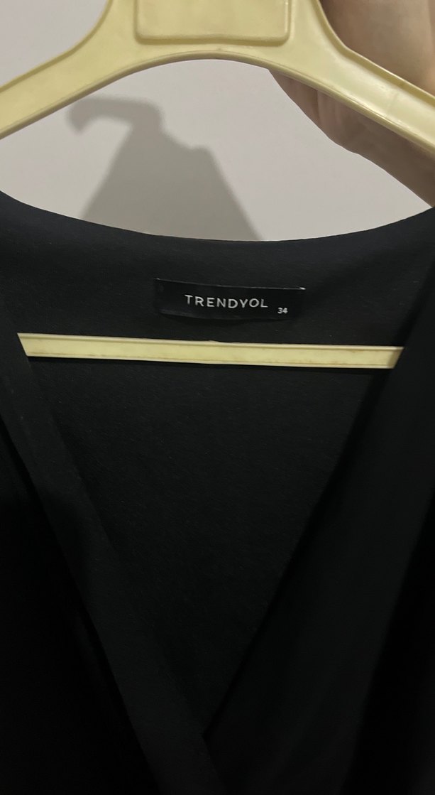 Uzun Siyah Gotik Kadın Sabahlık - Görsel 3