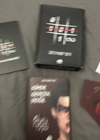 Kimse Gerçek Değil - Zeynep Sey - Görsel 4