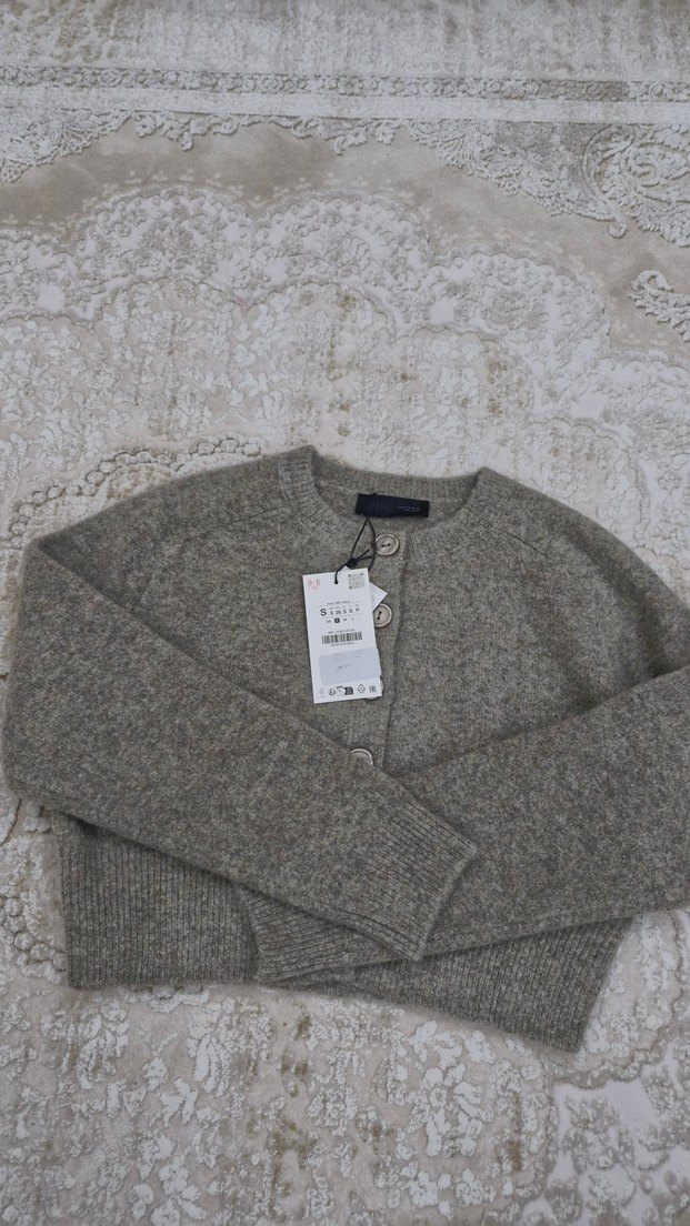 renk foto da goruldugu gibi Zara bayan kaşe Kazak S Beden - Görsel 2