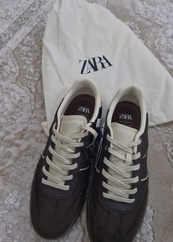 Zara 39