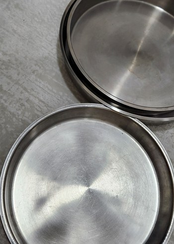 Gri Paslanmaz Çelik Yuvarlak Tepsiler Seti - Görsel 5