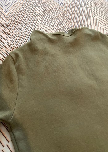 Düğmeli Kısa yeşil elbise - Görsel 3