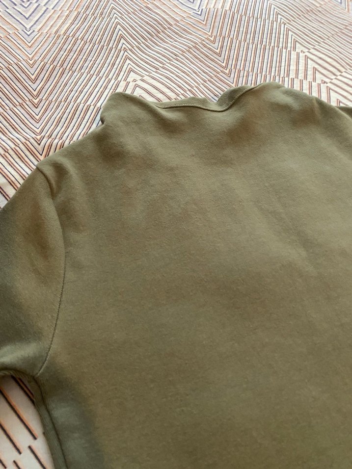 Düğmeli Kısa yeşil elbise - Görsel 3