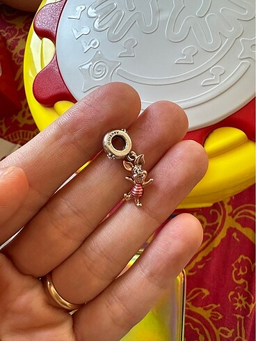 Pandora Piglet charm