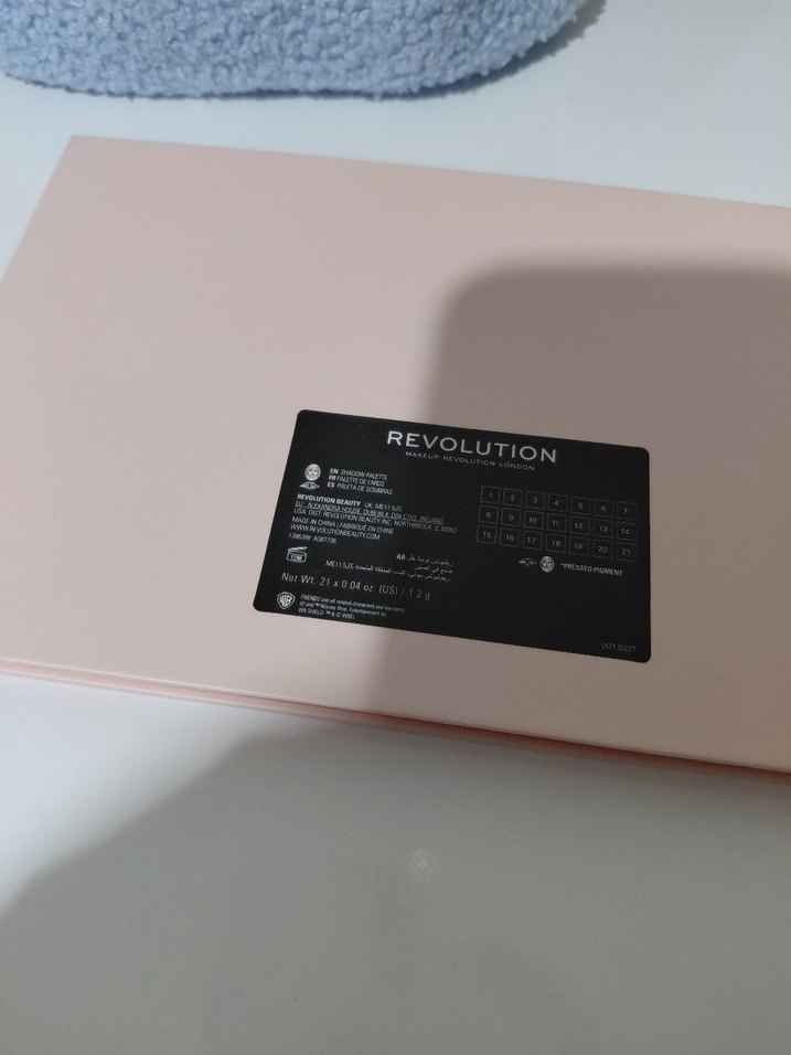 Friends x Revolution Far Paleti - Görsel 5