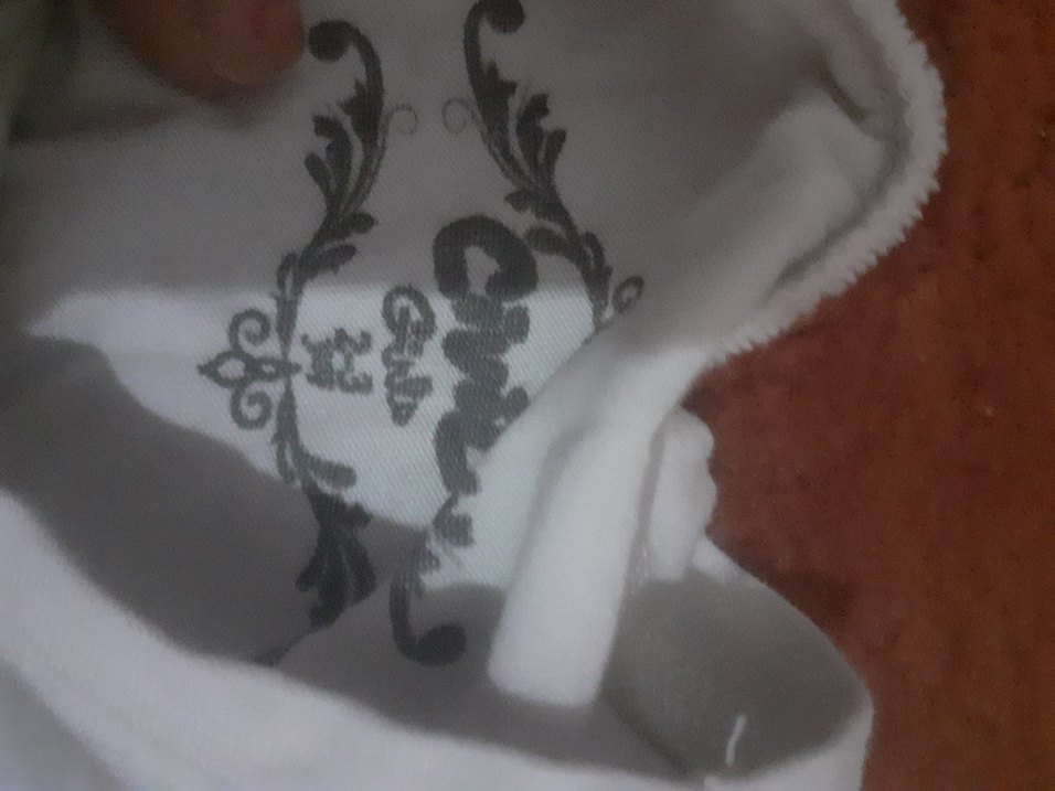 Beyaz Baskılı Düğmeli Kedi Kıyafeti - Görsel 5