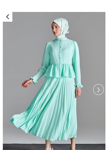 Tuğba Elbise online fiyatı 1.999?