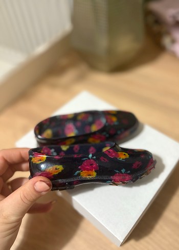 Lastik ayakkabı - Görsel 2