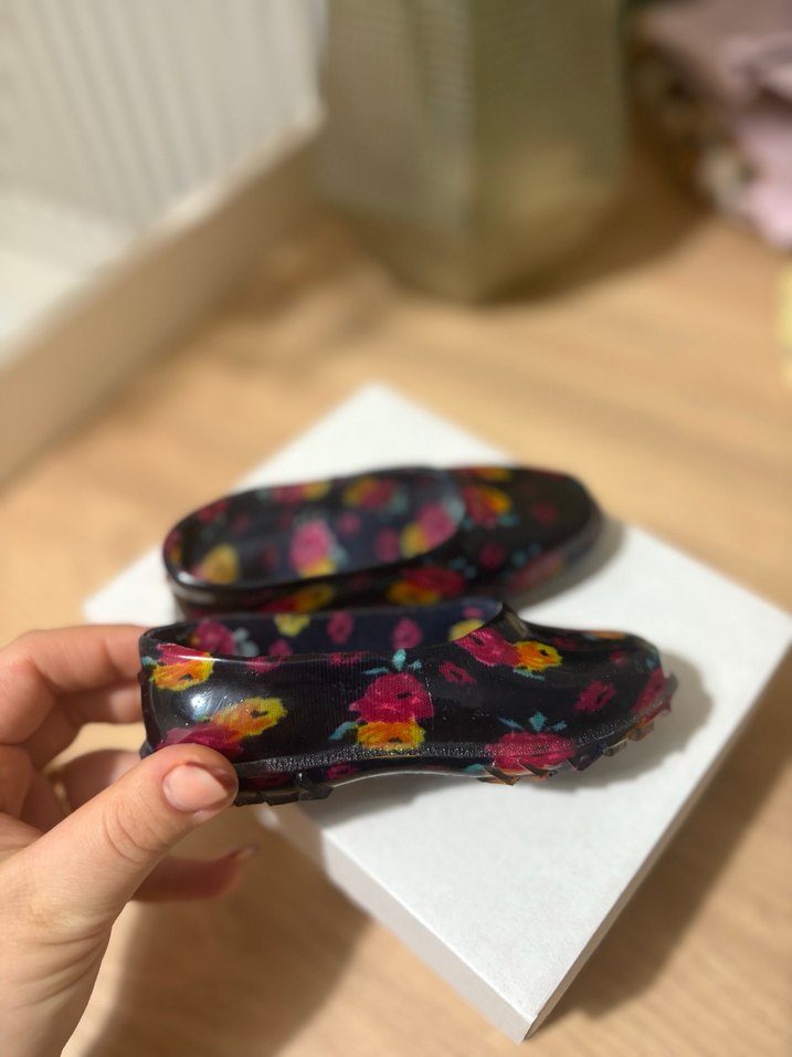 Lastik ayakkabı - Görsel 2