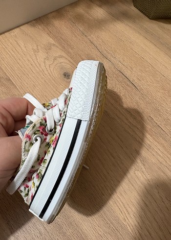 Çiçek Desenli Beyaz Kız Çocuk Spor Ayakkabı - Görsel 5