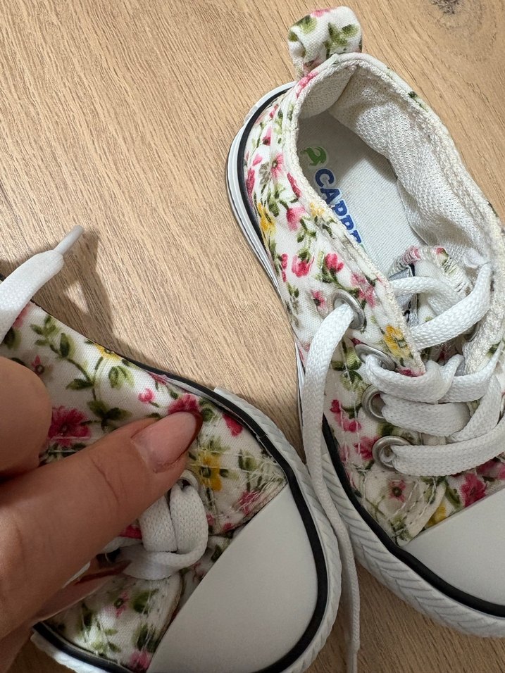 Çiçek Desenli Beyaz Kız Çocuk Spor Ayakkabı - Görsel 4