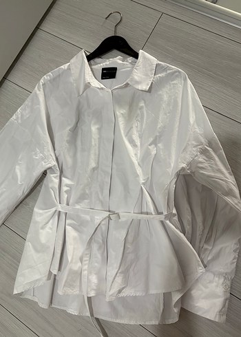 Beyaz Kemerli Kadın Gömlek - Görsel 2