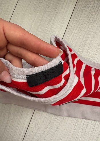 Kırmızı Çizgili Yüksek Yakalı Atlet - Görsel 5