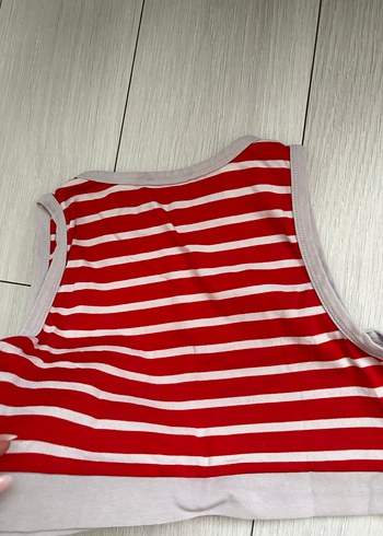 Kırmızı Çizgili Yüksek Yakalı Atlet - Görsel 3