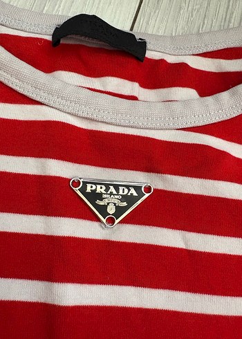 Kırmızı Çizgili Yüksek Yakalı Atlet - Görsel 2