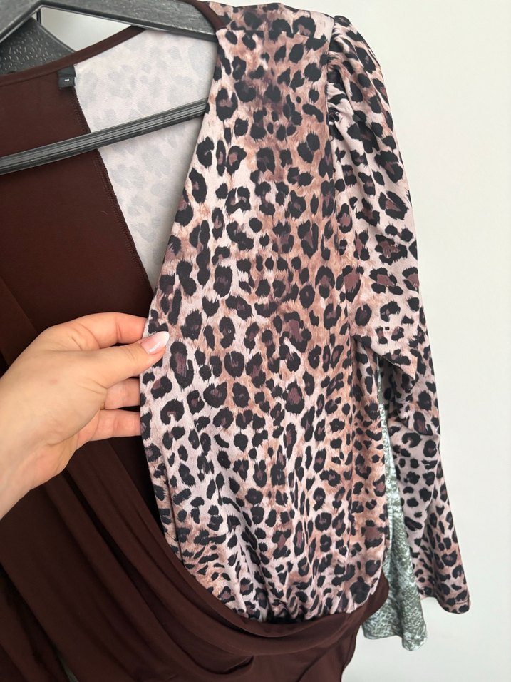 Drapeli V Yakalı Kadın Bluz - Görsel 2