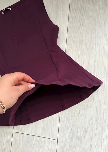 Bordo V Yaka Kolsuz Bluz - Görsel 3