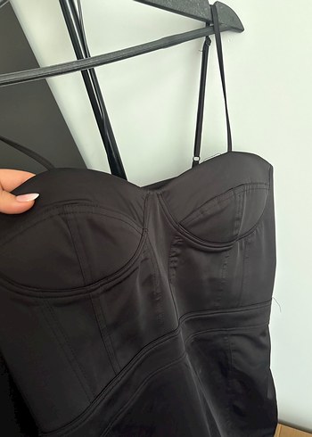 Siyah Saten kısa elbise - Görsel 3