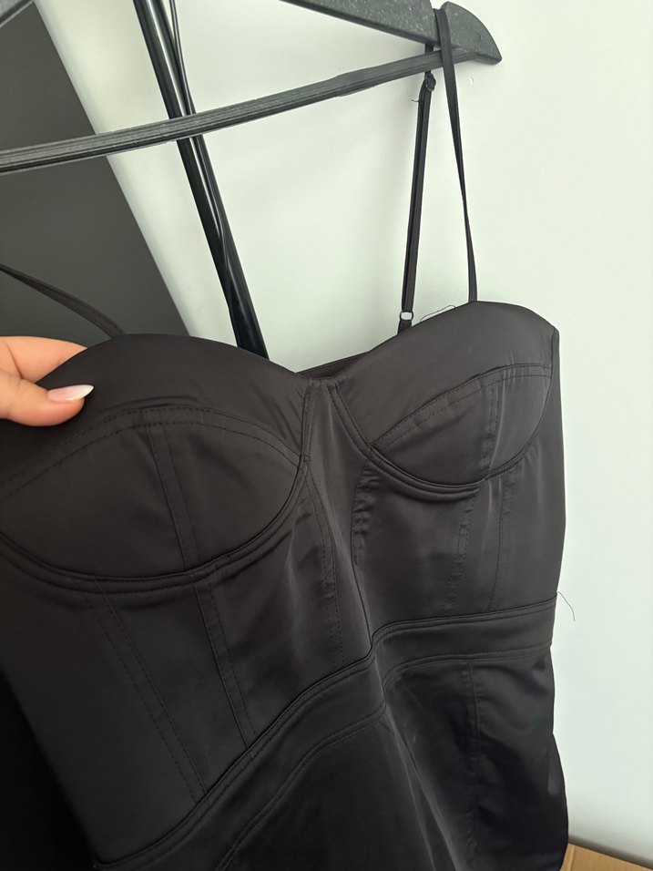 Siyah Saten kısa elbise - Görsel 3