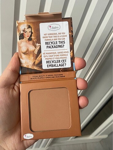 The balm bronzilla bronzer