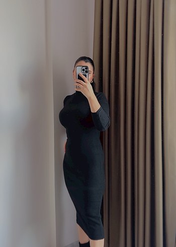 Siyah Yüksek Yakalı Kadın Midi Elbise - Görsel 2