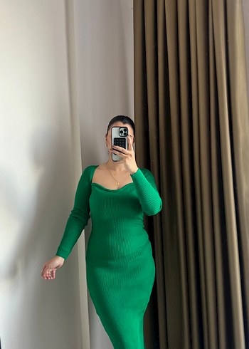 Yeşil V Yakalı Fitilli Triko Midi Elbise - Görsel 3