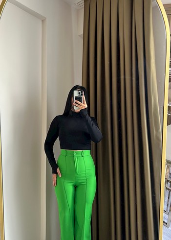 Yeşil Regular Fit Kadın Kumaş Pantolon - Görsel 3