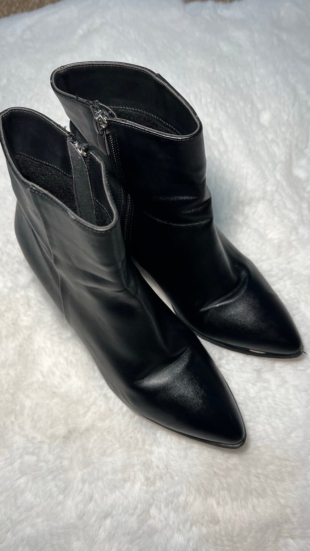 Siyah Deri Tokalı Kadın Topuklu Bot - Görsel 2