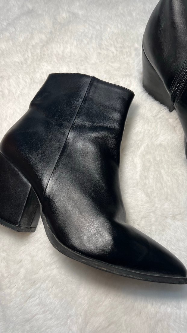 Siyah Deri Tokalı Kadın Topuklu Bot - Görsel 4