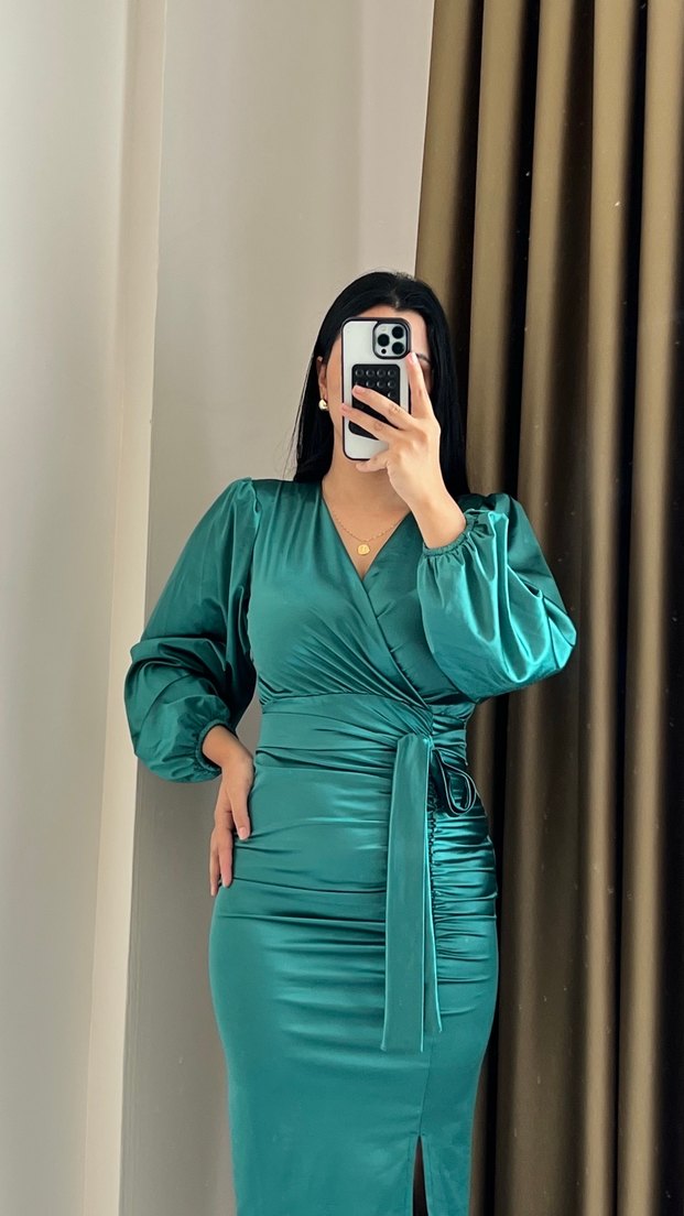 Yeşil Parlak Saten Uzun Kollu Uzun Elbise - Görsel 5