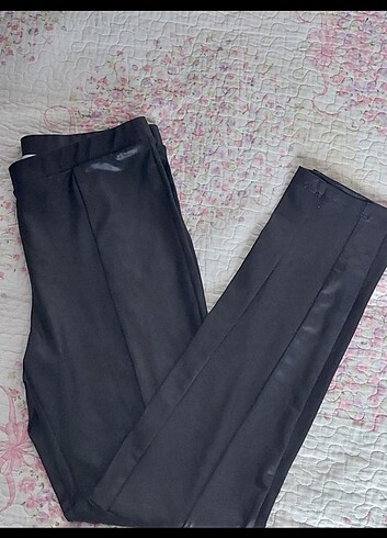 Mango Casual Deri Görünümlü Pantolon